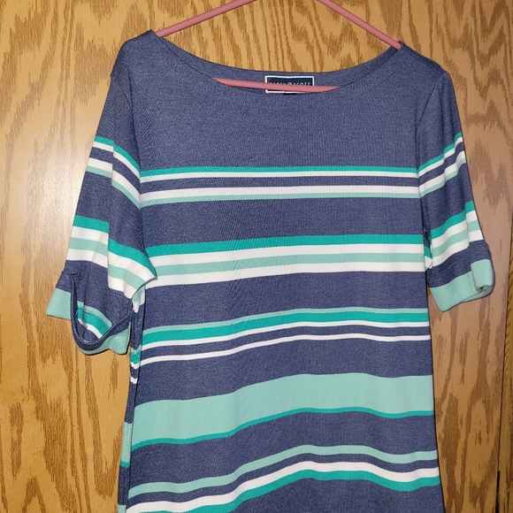 Shirt - Picture 3 of 3